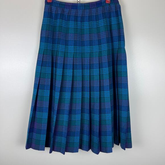 Pendleton Dresses & Skirts - Pendleton 100% Vintage Wool Plaid Skirt Size 10 TALL